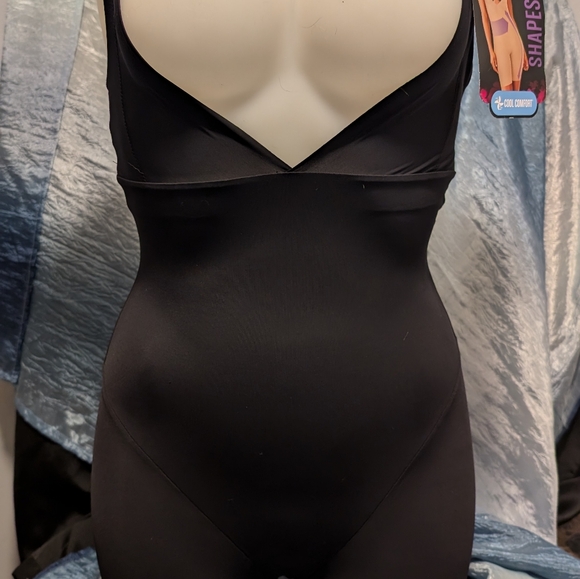 Open Bust Body Shaper Firm - Picture 2 of 9